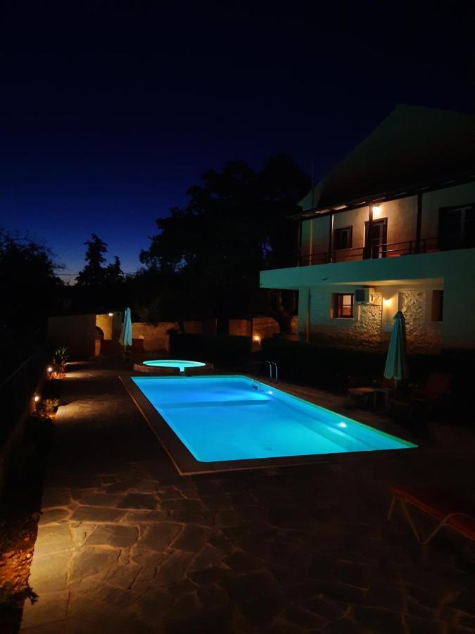 Villa Maragoudi Arménoi Esterno foto