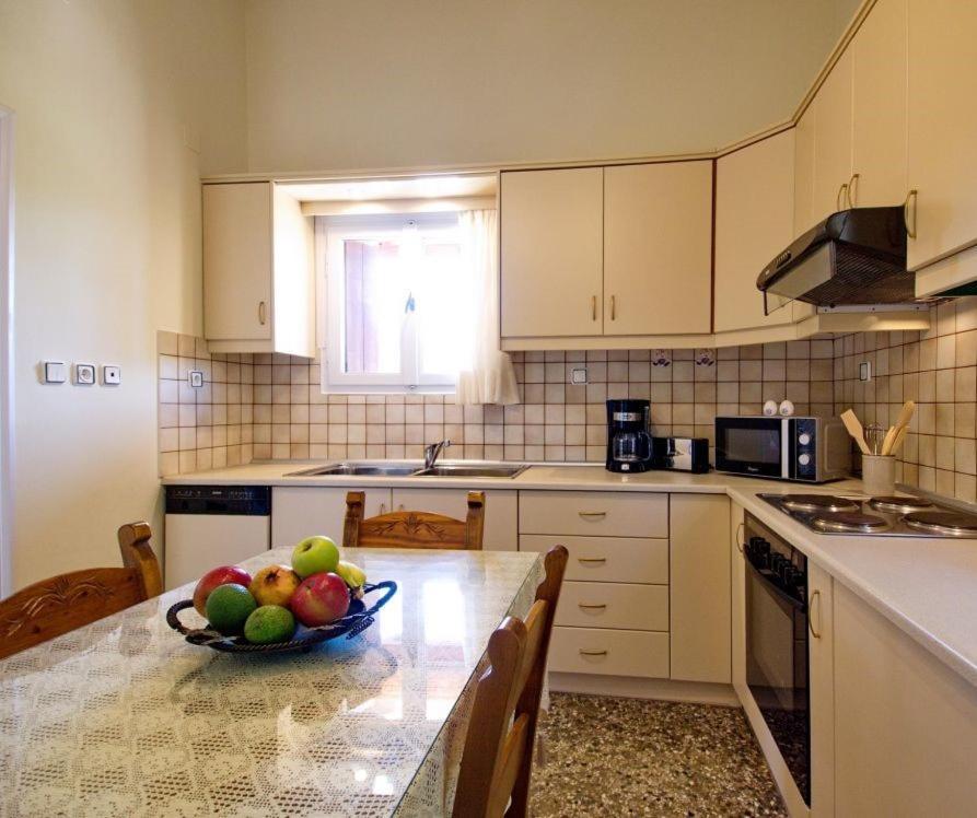 Villa Maragoudi Arménoi Esterno foto